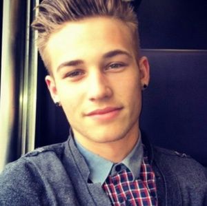 Meet your Posher, Paal